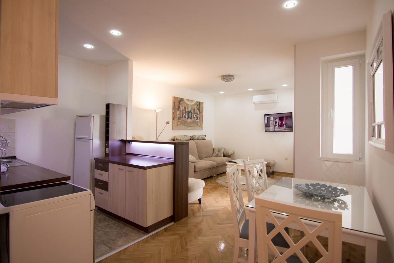 Apartments Near St. Sava Temple Belgrado Buitenkant foto