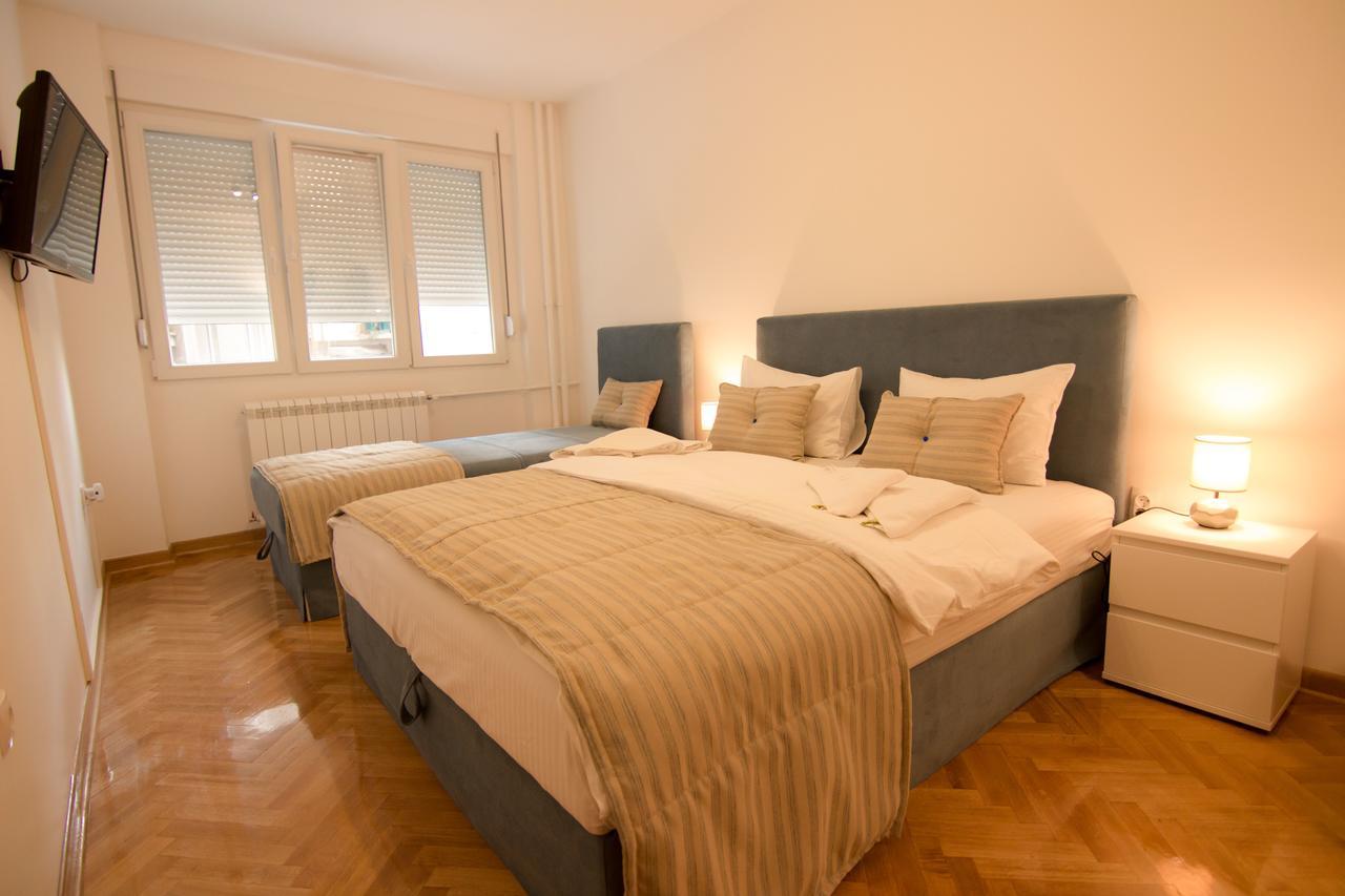 Apartments Near St. Sava Temple Belgrado Buitenkant foto